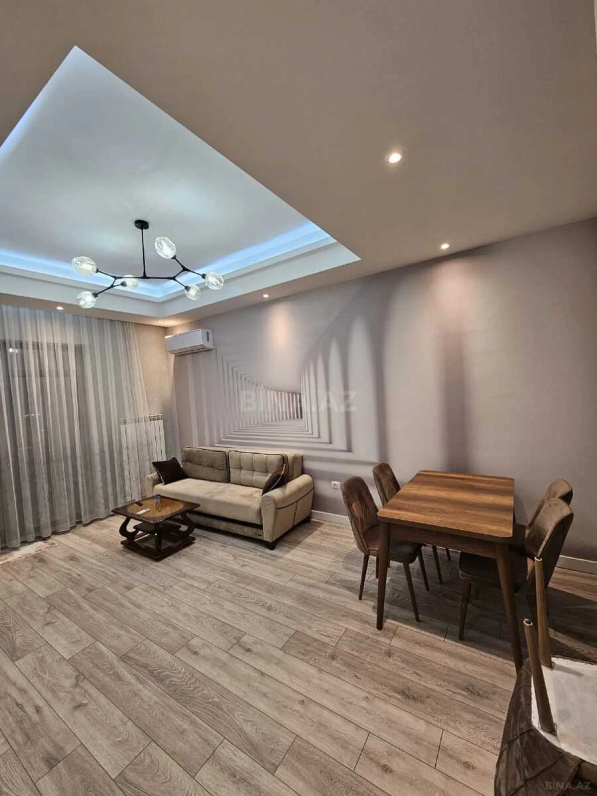 Satılır 2 otaqlı mənzil 65 m²