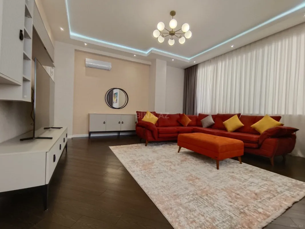 Kirayə verilir 3 otaqlı mənzil 125 m²