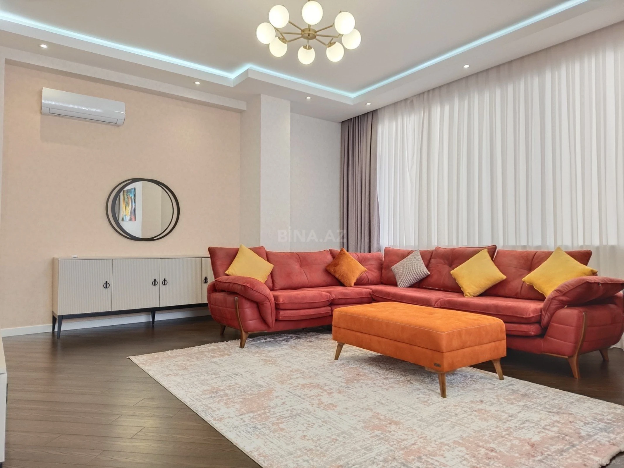 Kirayə verilir 3 otaqlı mənzil 125 m²