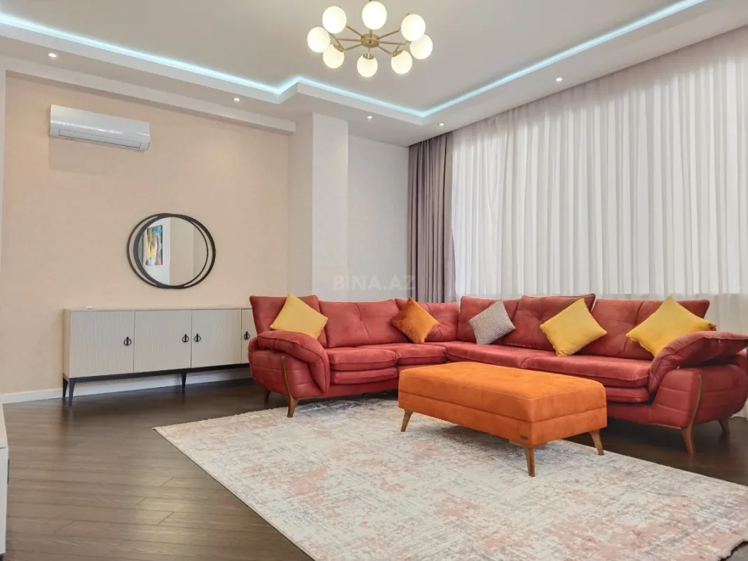 Kirayə verilir 3 otaqlı mənzil 125 m²