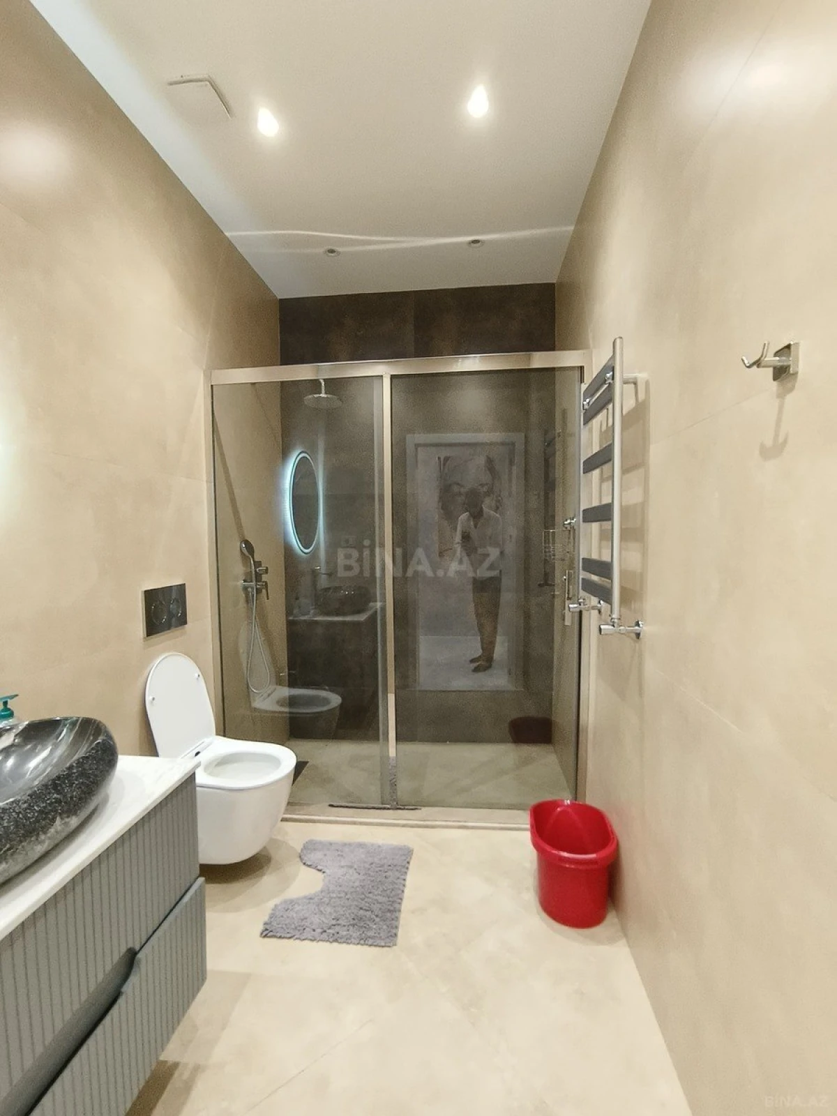 Kirayə verilir 3 otaqlı mənzil 125 m²