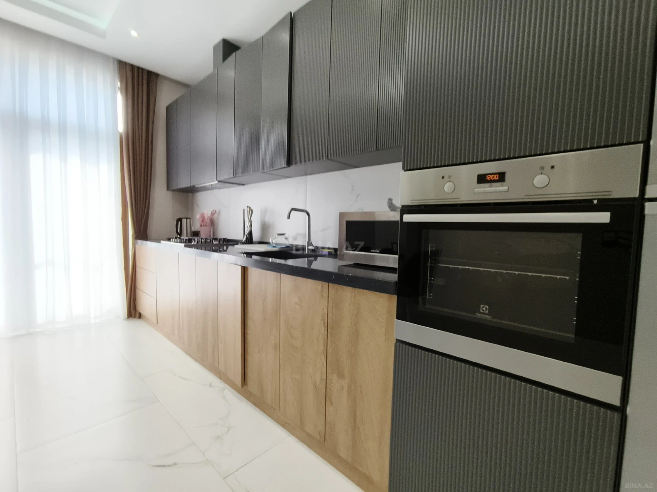Kirayə verilir 3 otaqlı mənzil 125 m²