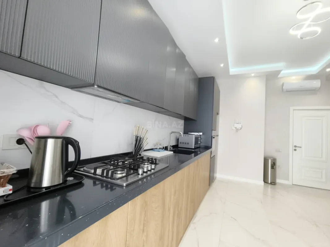 Kirayə verilir 3 otaqlı mənzil 125 m²