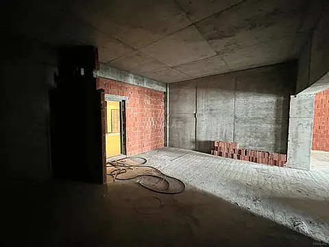 Satılır 2 otaqlı mənzil 117.2 m²