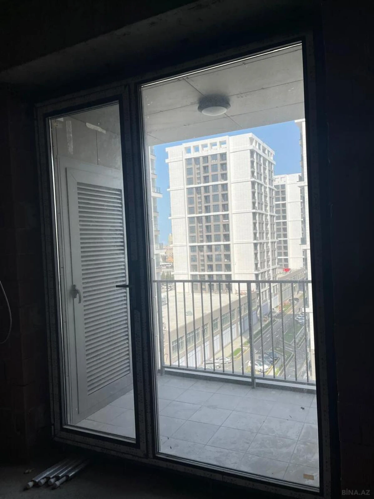 Satılır 2 otaqlı mənzil 117.2 m²