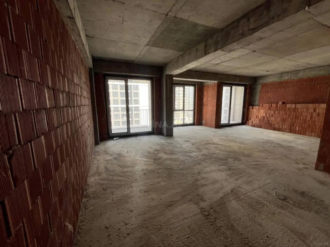 Satılır 2 otaqlı mənzil 117.2 m²