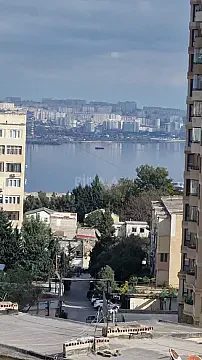 Satılır 3 otaqlı mənzil 90 m² — Bakı 3 otaq 90.00 m²