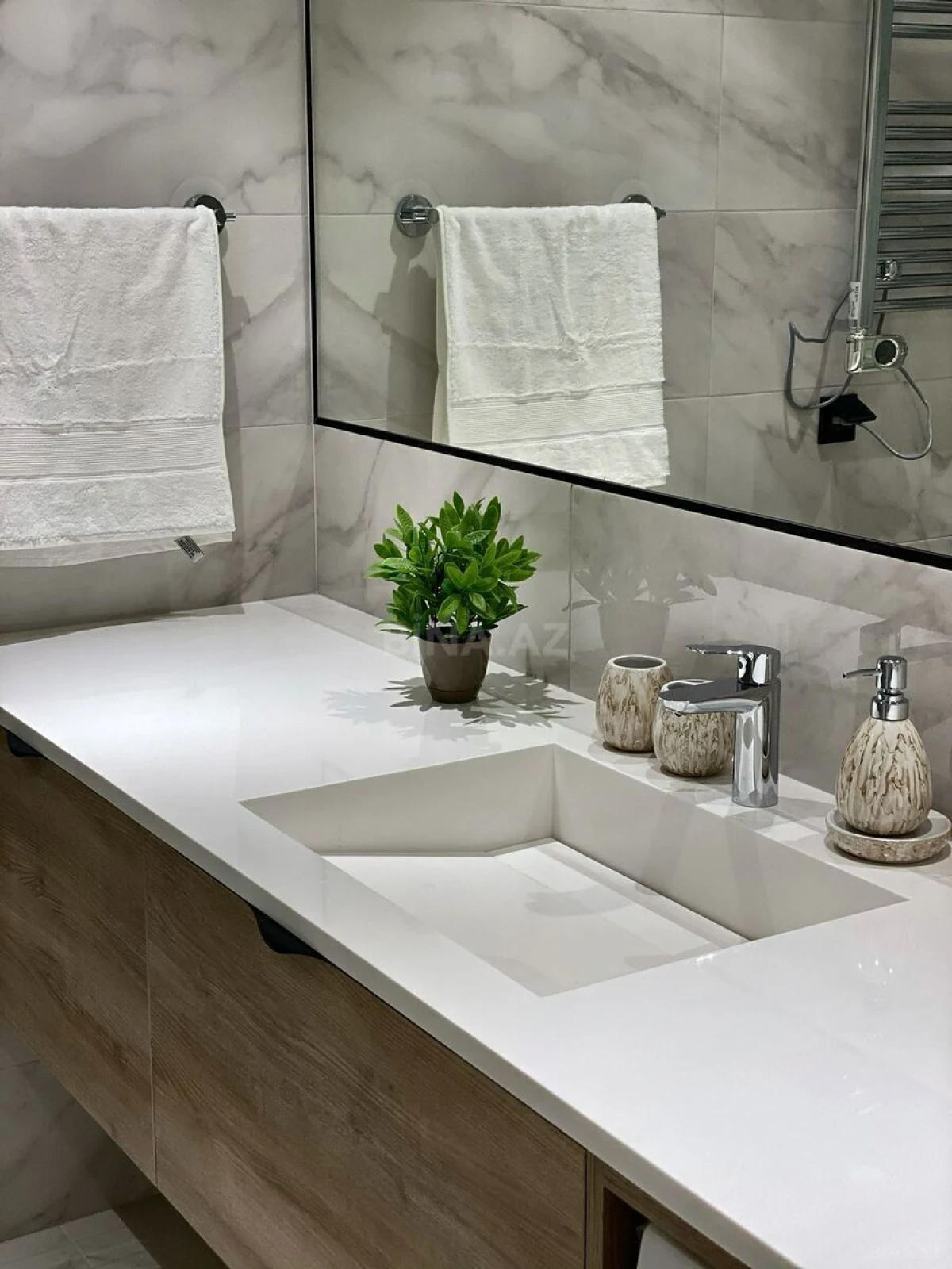 Kirayə verilir 2 otaqlı mənzil 74 m²