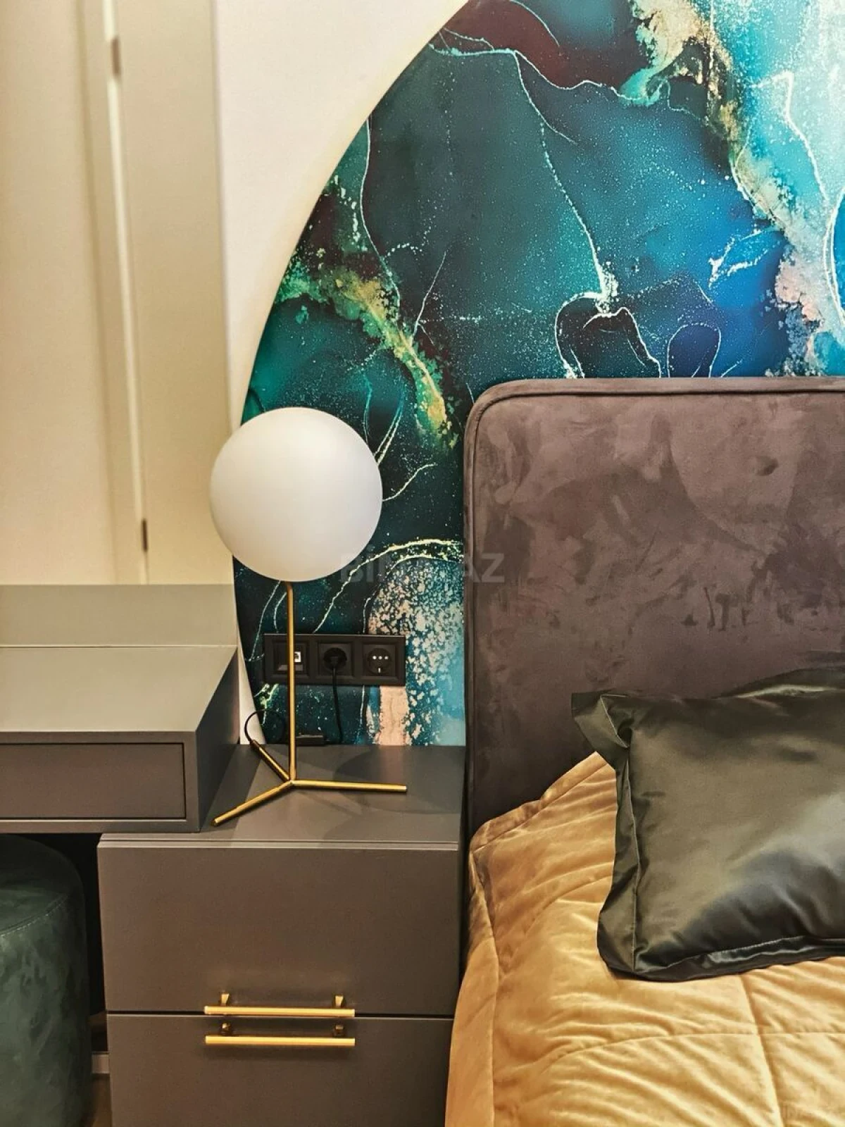 Kirayə verilir 2 otaqlı mənzil 74 m²