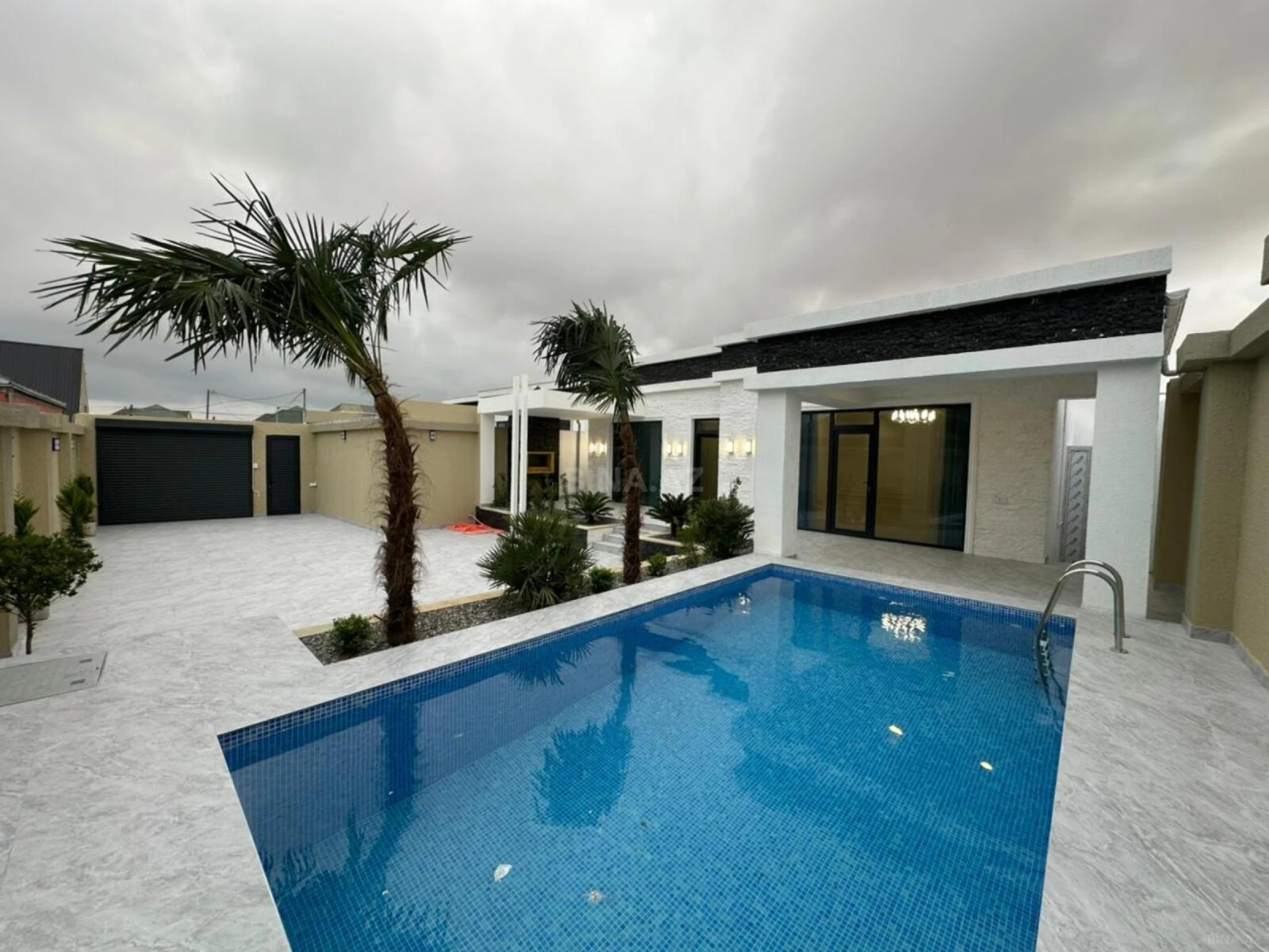 Satılır 4 otaqlı həyət evi 150 m²