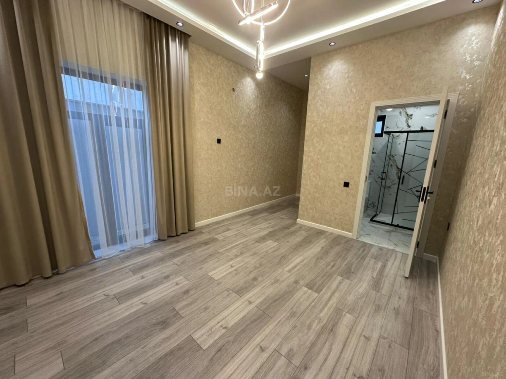 Satılır 4 otaqlı həyət evi 140 m²