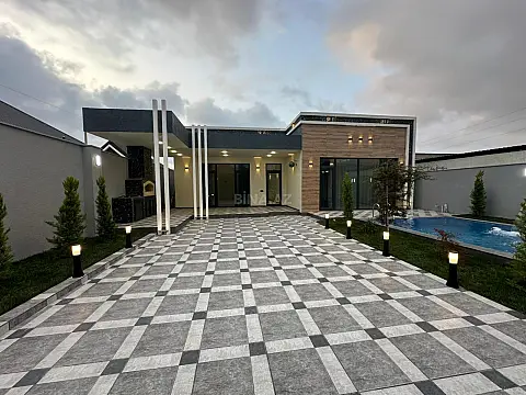 Satılır 4 otaqlı həyət evi 140 m²