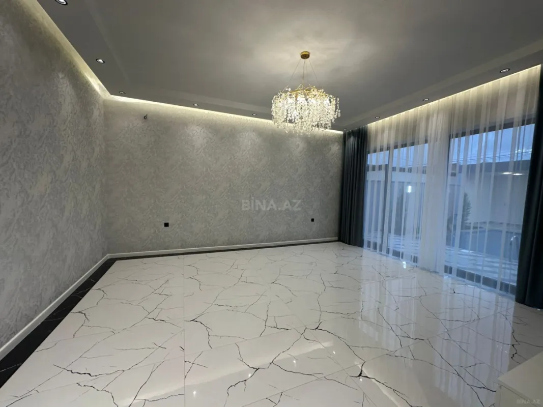 Satılır 4 otaqlı həyət evi 140 m²