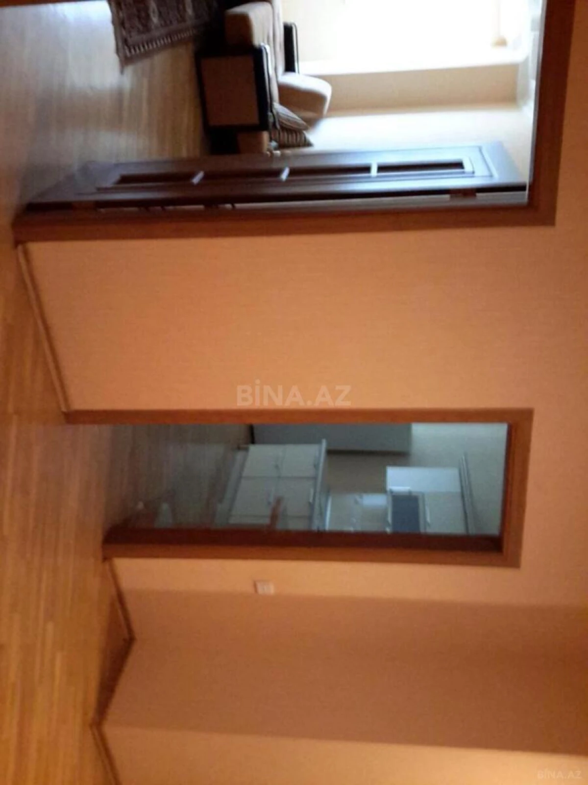 Satılır 2 otaqlı mənzil 106 m²