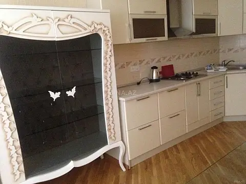 Satılır 2 otaqlı mənzil 106 m²