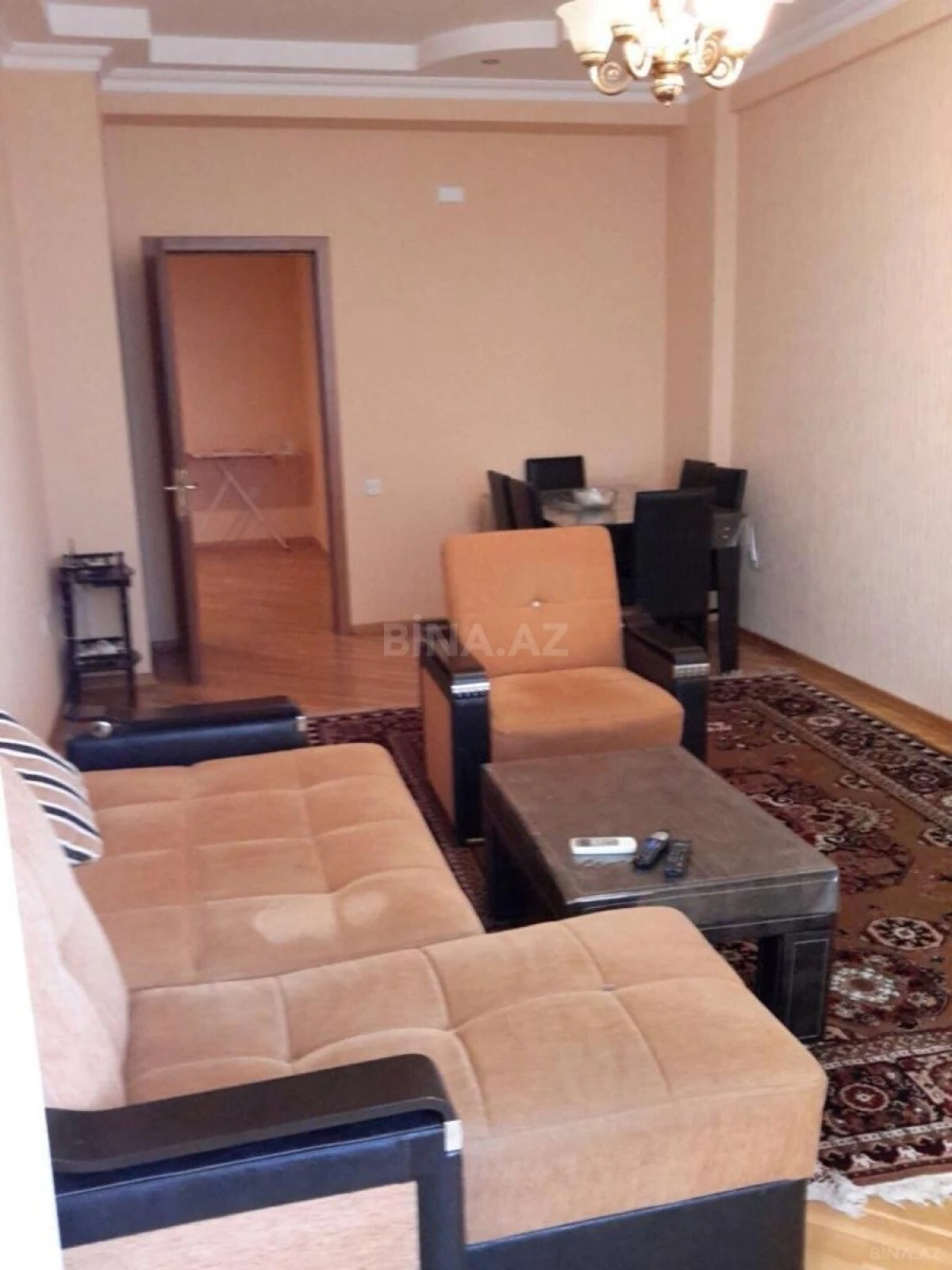 Satılır 2 otaqlı mənzil 106 m²