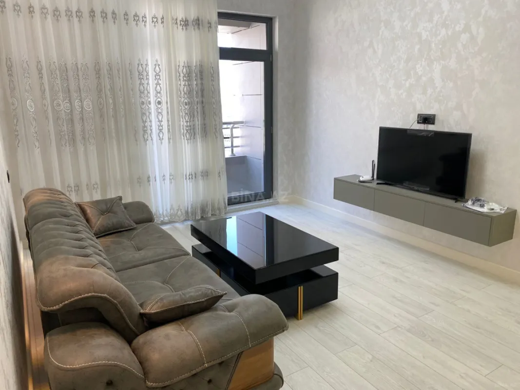 Satılır 2 otaqlı mənzil 65 m²