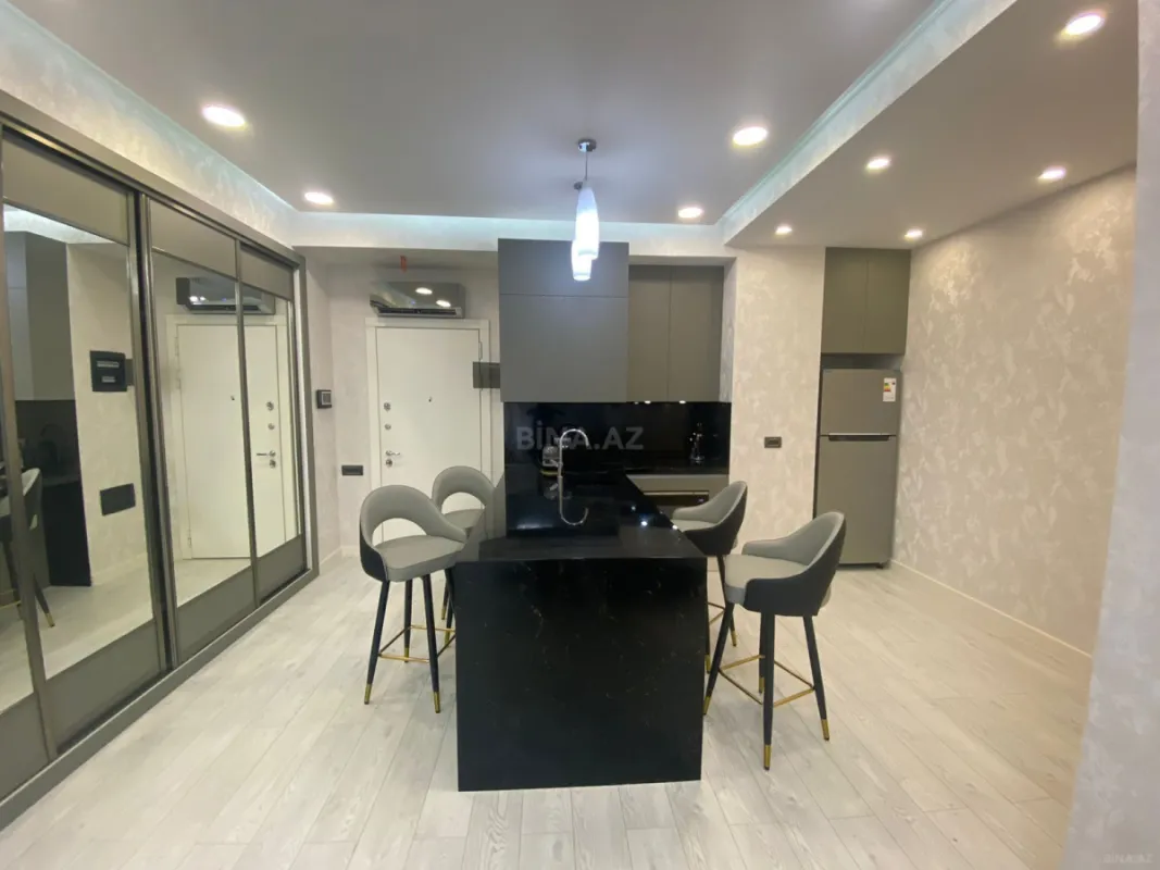 Satılır 2 otaqlı mənzil 65 m²