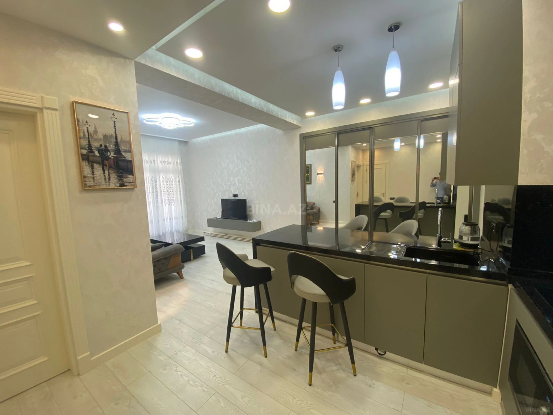 Satılır 2 otaqlı mənzil 65 m²