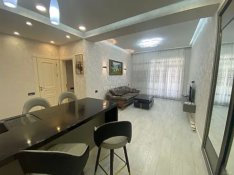 Satılır 2 otaqlı mənzil 65 m²