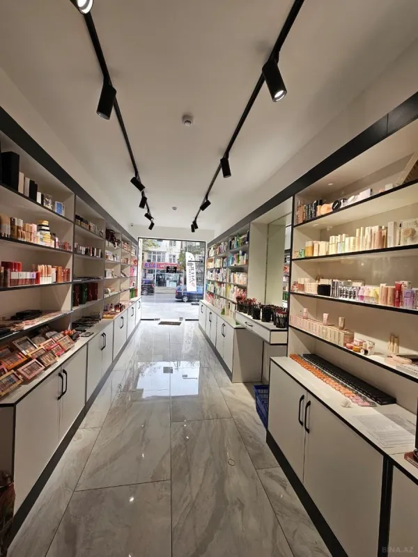 Satılır obyekt 45 m²