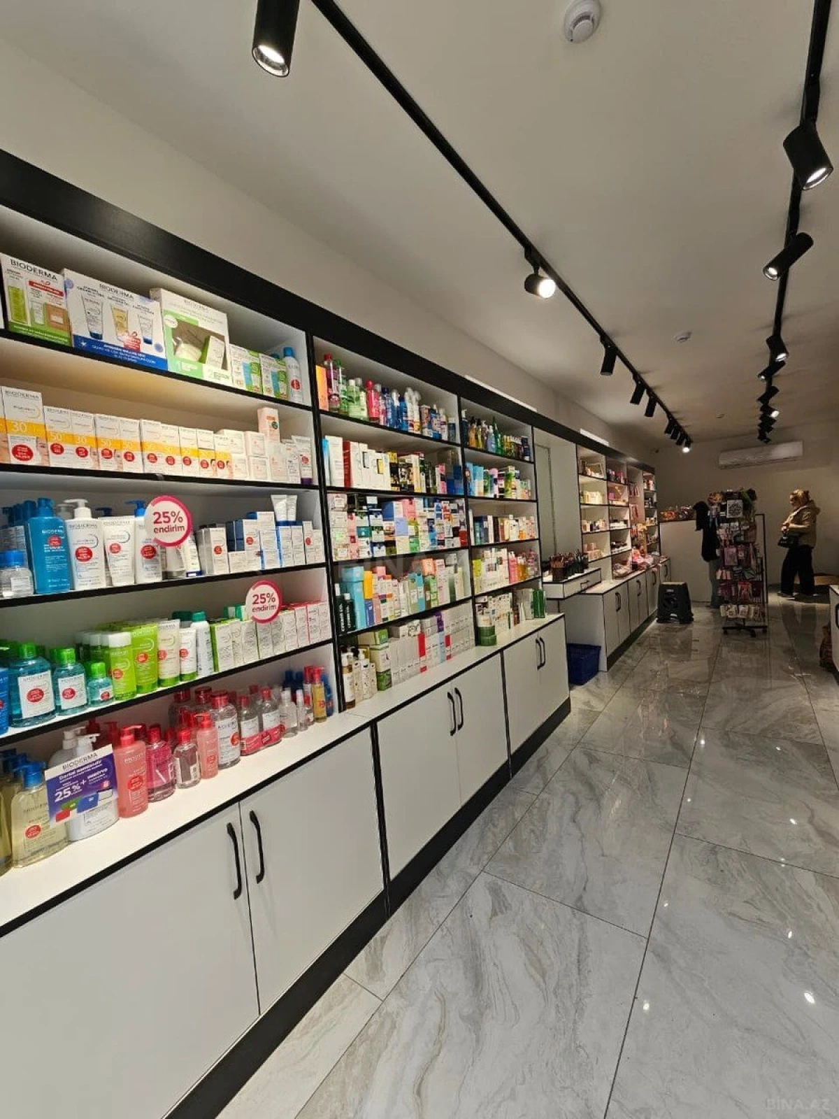 Satılır obyekt 45 m²