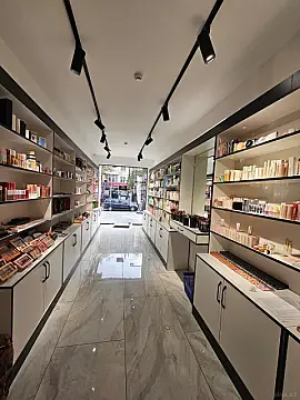 Satılır obyekt 45 m² — Bakı, Memar Əcəmi yanı 45.00 m²