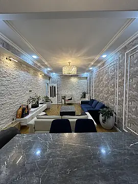 Satılır 3 otaqlı mənzil 135 m²