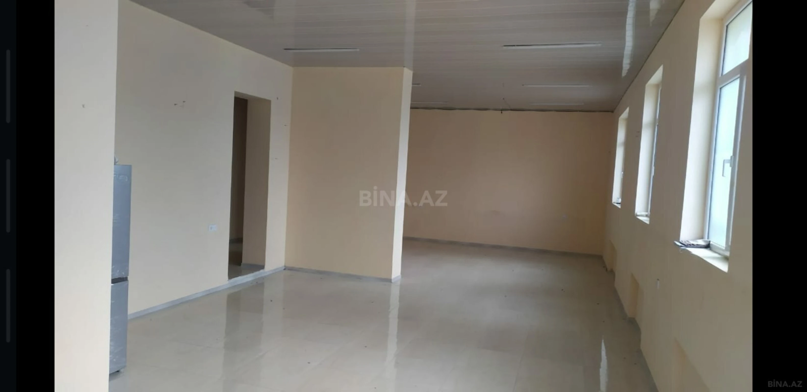 Satılır obyekt 230 m²