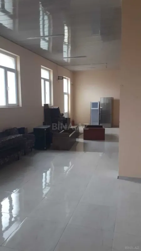 Satılır obyekt 230 m²