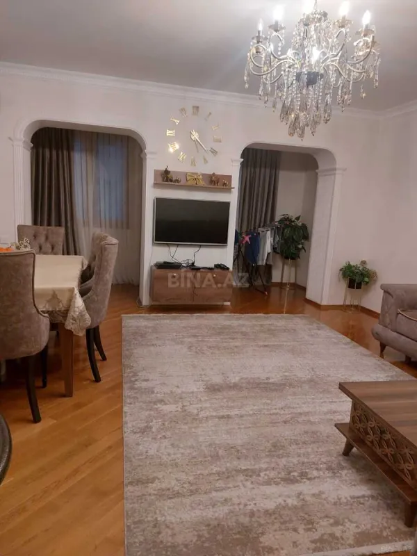 Satılır 4 otaqlı mənzil 90 m²