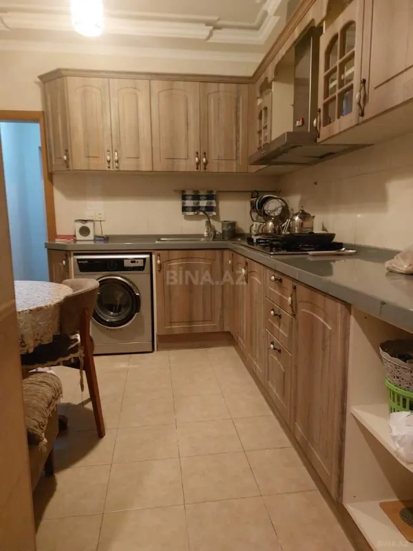 Satılır 4 otaqlı mənzil 90 m²