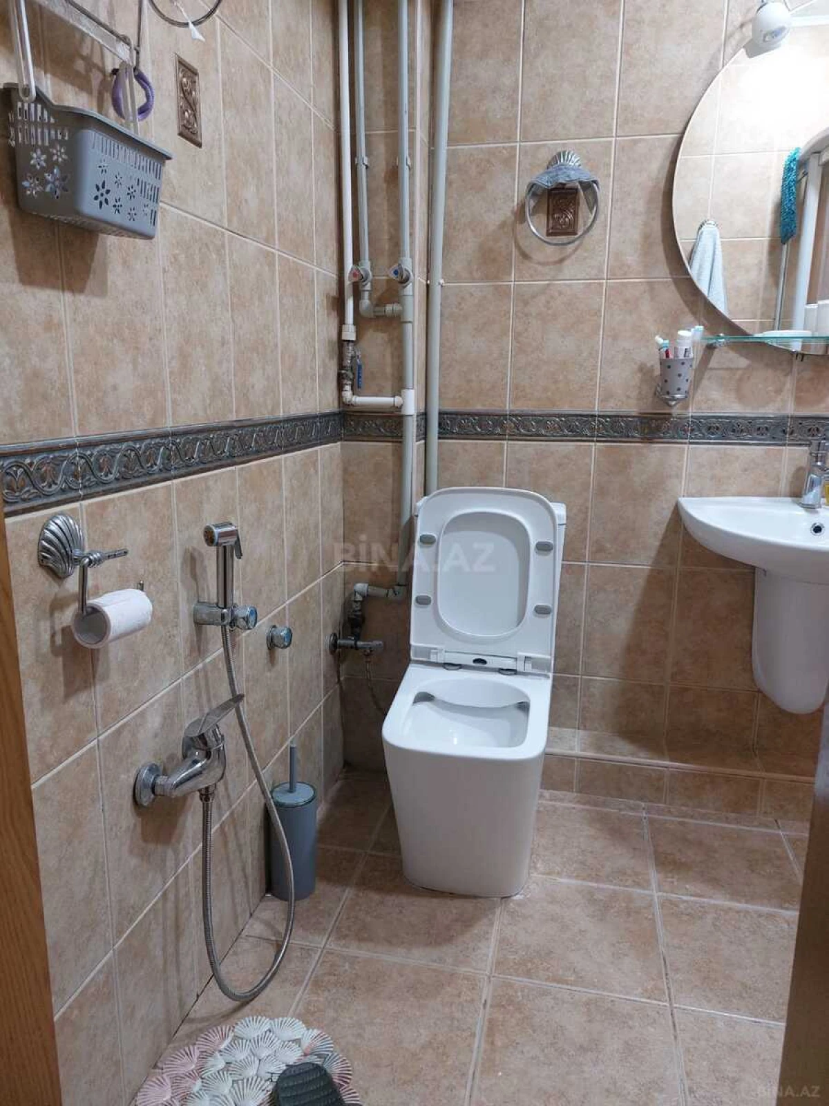 Satılır 4 otaqlı mənzil 90 m²