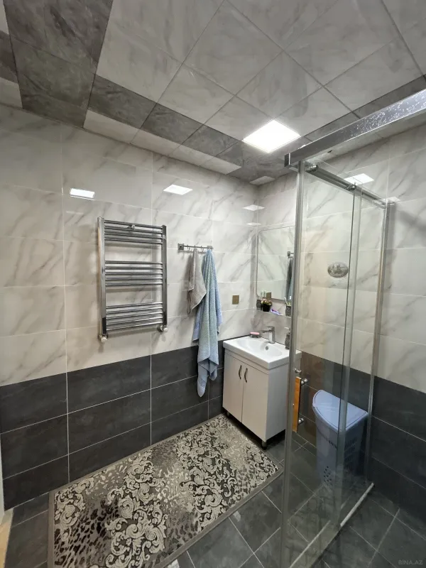 Satılır 3 otaqlı mənzil 110 m²