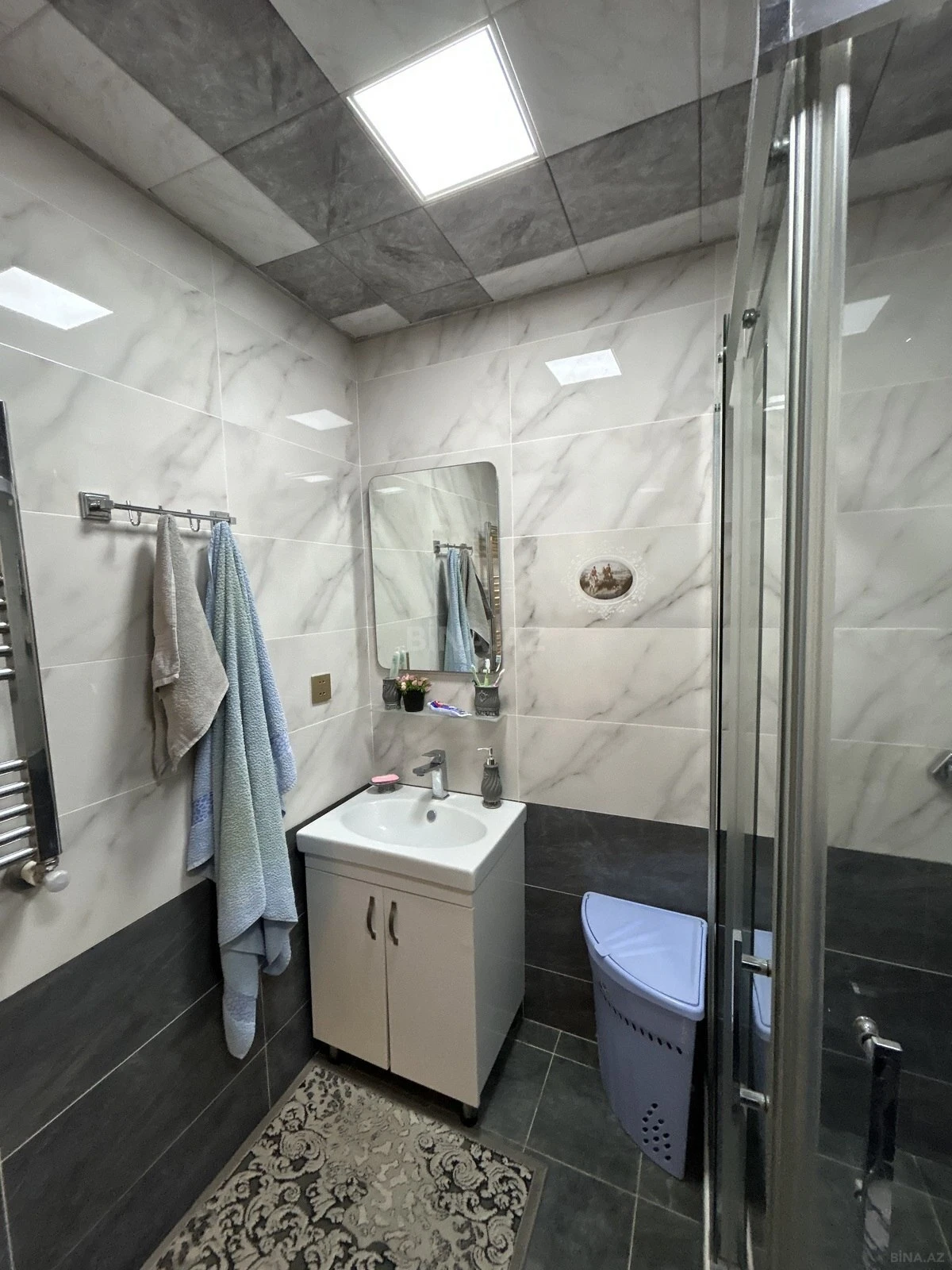 Satılır 3 otaqlı mənzil 110 m²