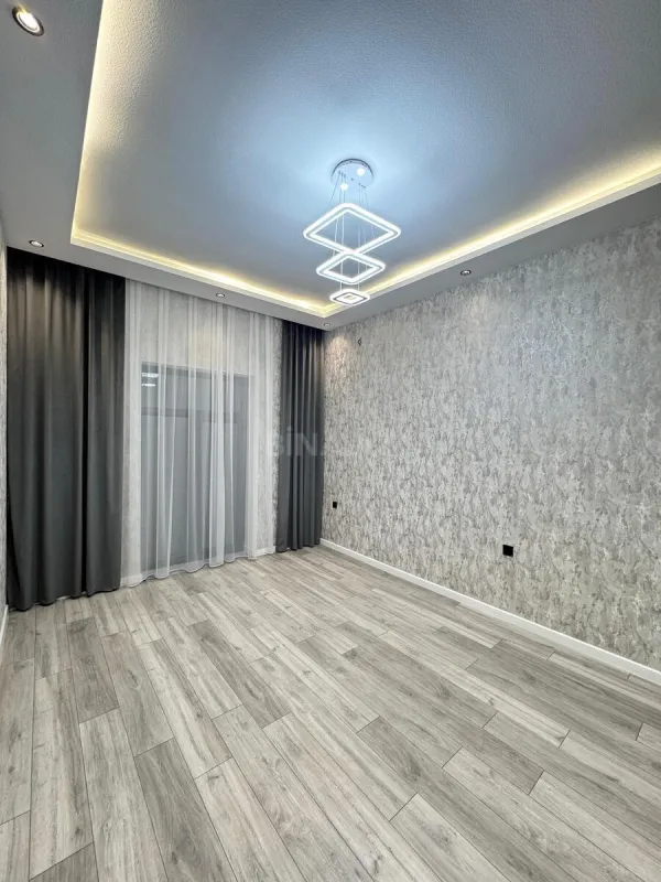Satılır 4 otaqlı həyət evi 180 m²