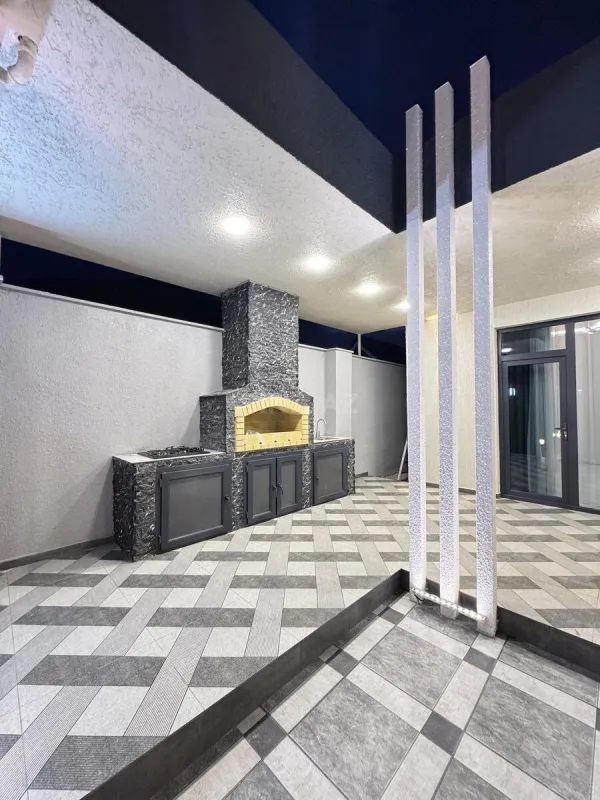 Satılır 4 otaqlı həyət evi 180 m²