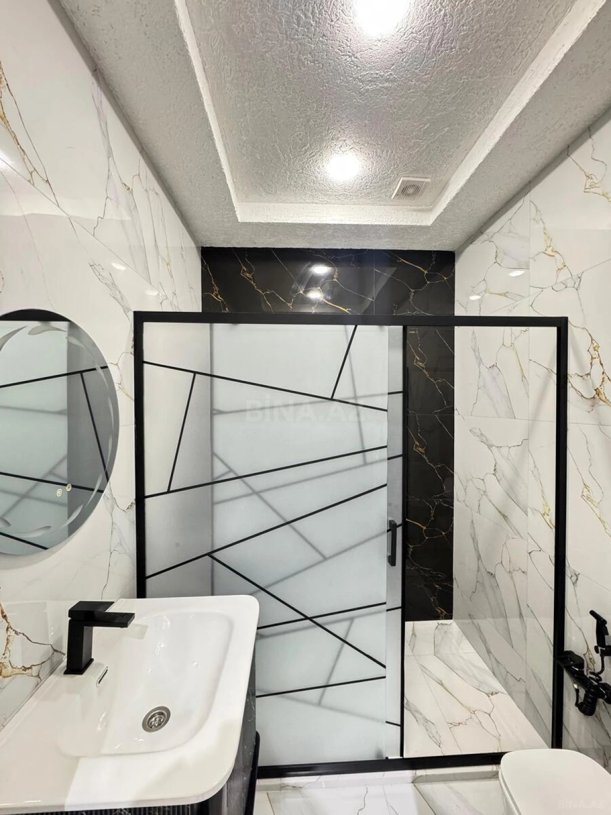 Satılır 4 otaqlı həyət evi 180 m²