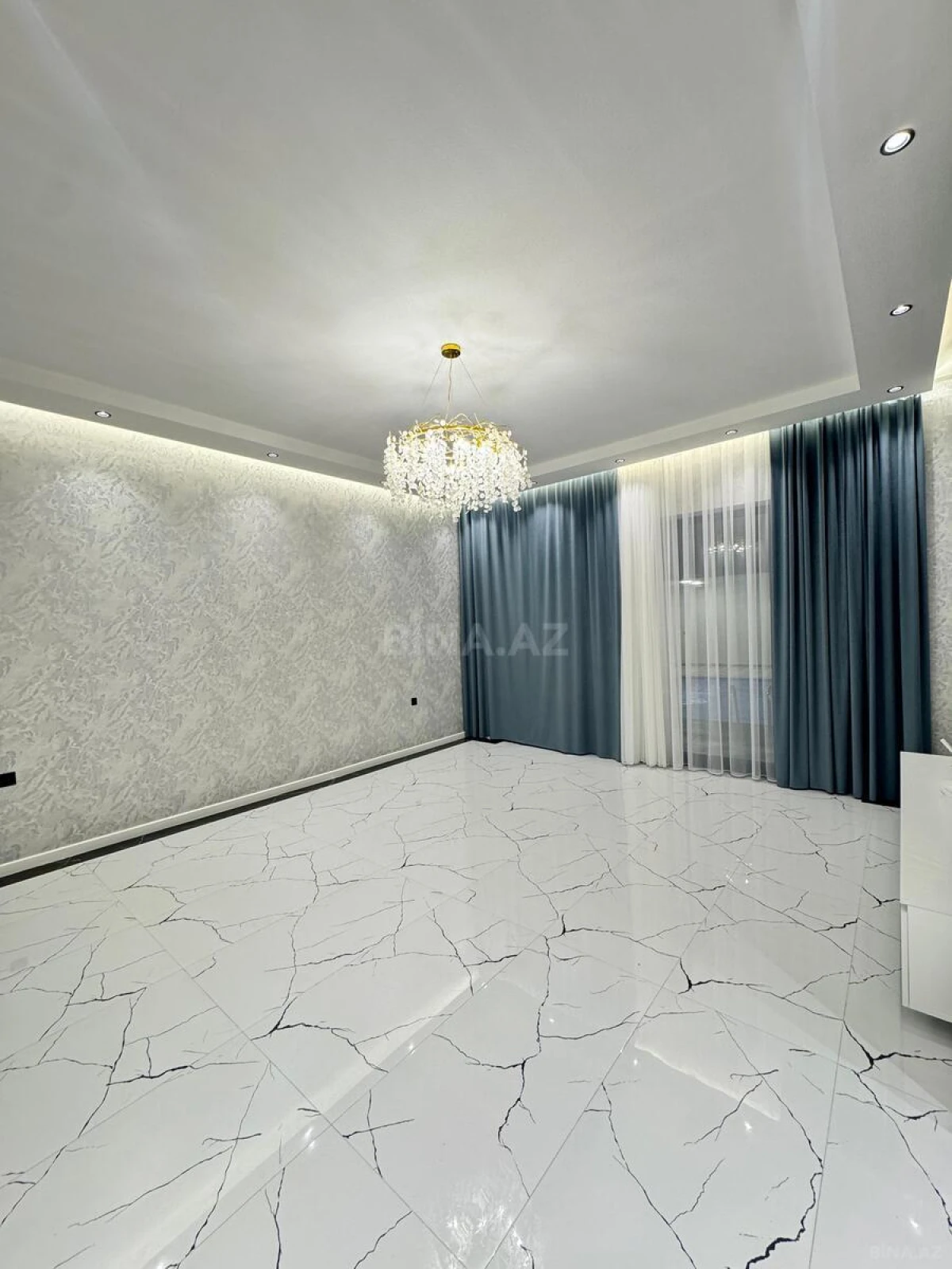 Satılır 4 otaqlı həyət evi 180 m²