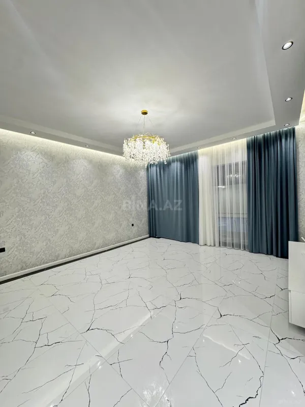 Satılır 4 otaqlı həyət evi 180 m²