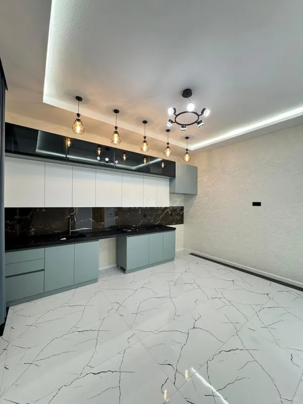 Satılır 4 otaqlı həyət evi 180 m²