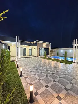 Satılır 4 otaqlı həyət evi 180 m²