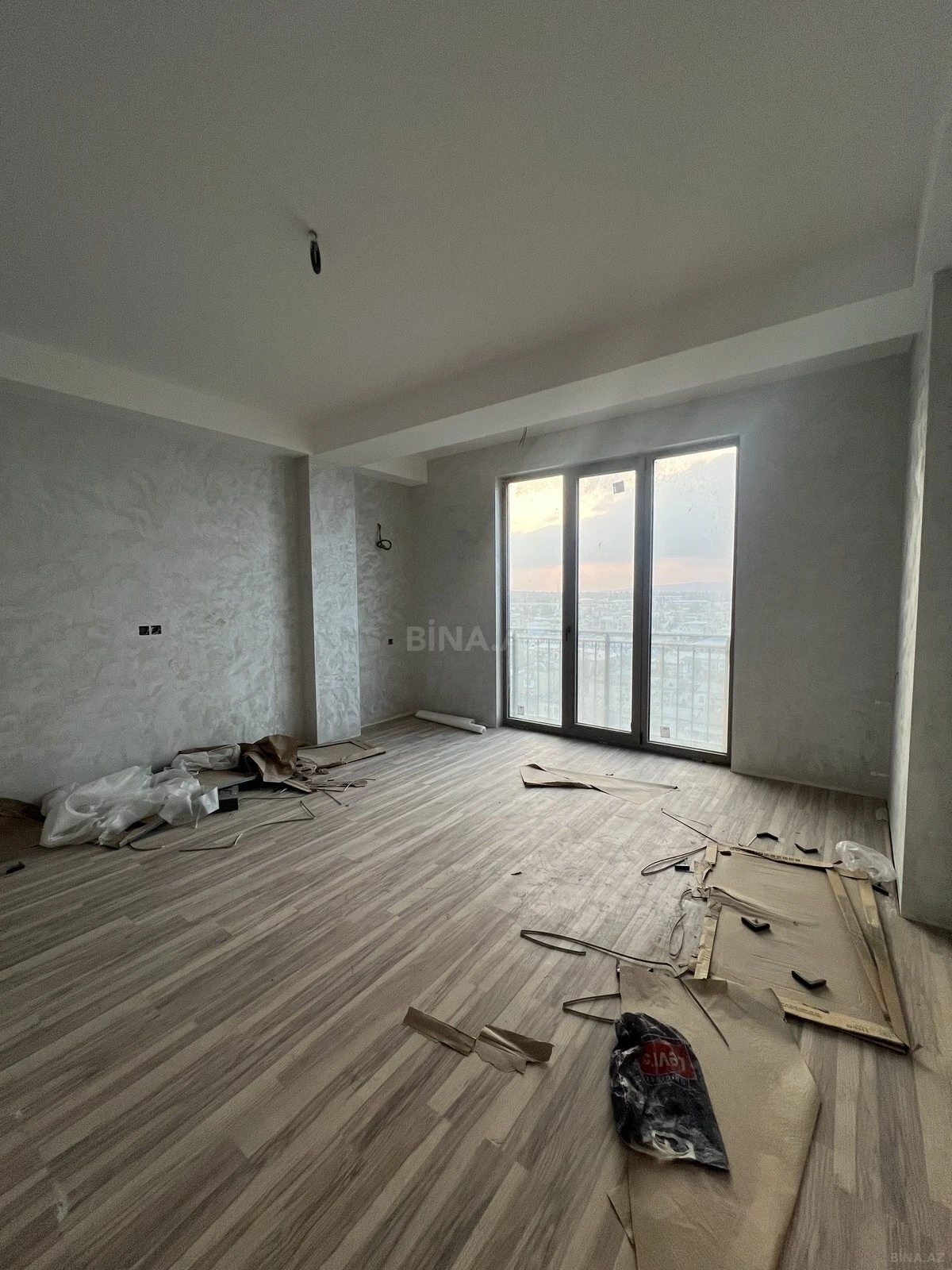 Satılır 3 otaqlı mənzil 100 m²