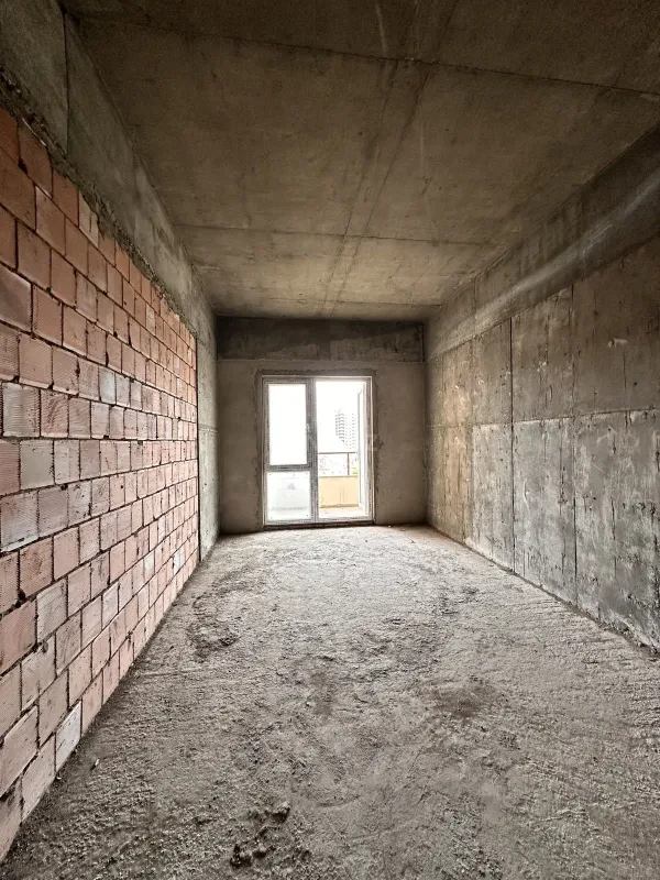Satılır 4 otaqlı mənzil 170 m²