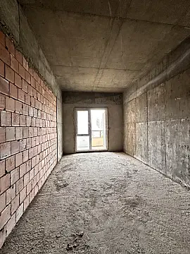 Satılır 4 otaqlı mənzil 170 m²