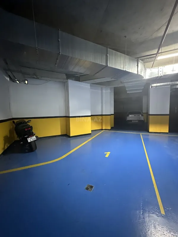 Satılır qaraj 18 m²