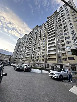 Satılır 3 otaqlı mənzil 121.4 m² — Bakı, Binəqədi 3 otaq 121.40 m²