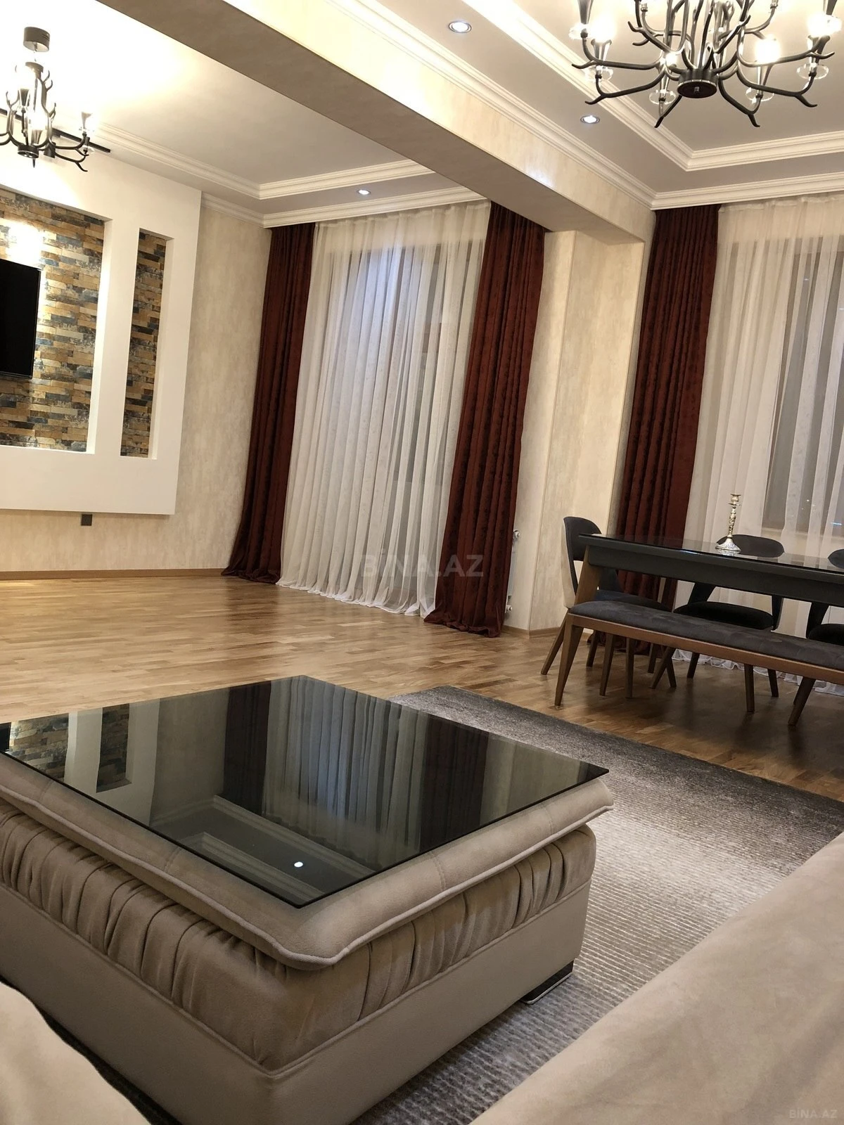 Satılır 3 otaqlı mənzil 121.4 m²