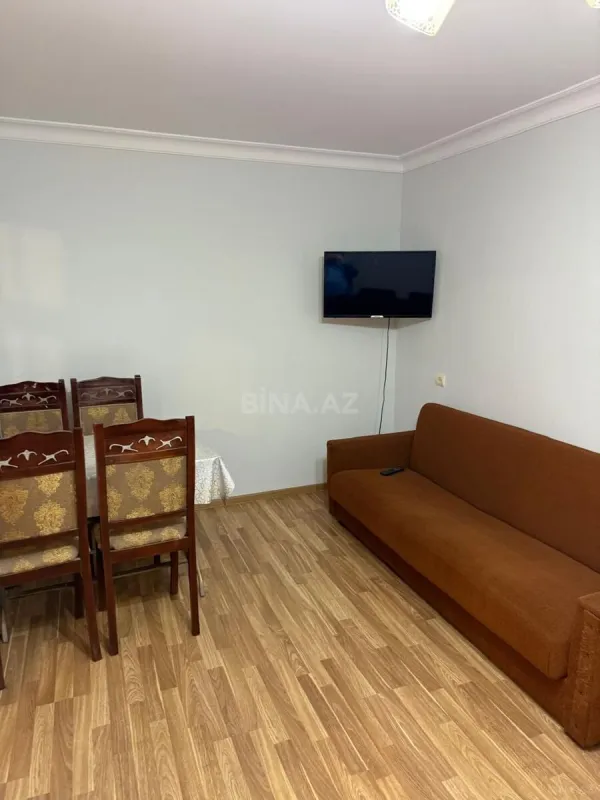 Kirayə verilir 2 otaqlı həyət evi 60 m²