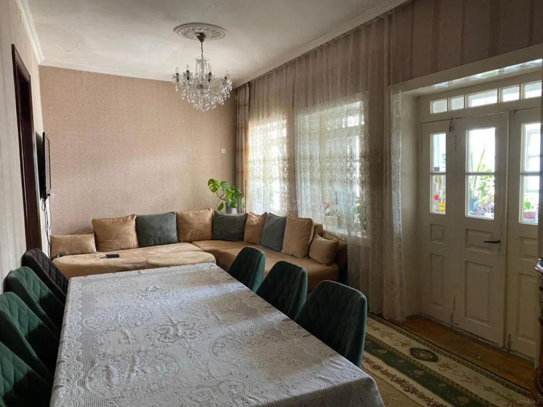 Satılır 4 otaqlı həyət evi 100 m²